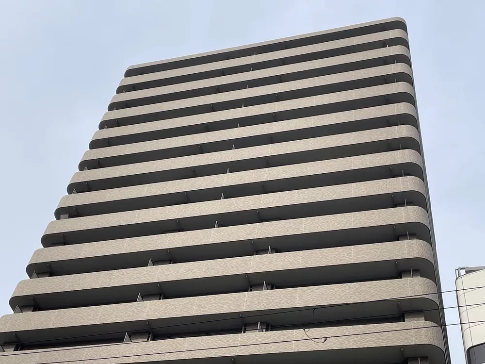 リーガルタワー船場 外観