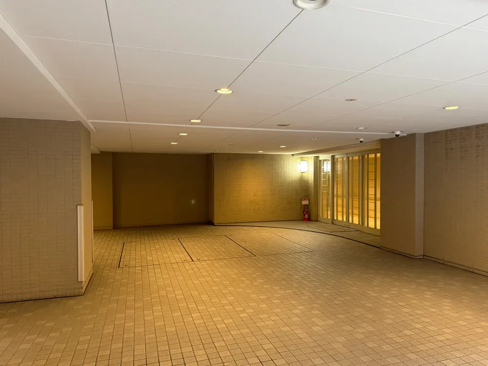 グランドメゾン大手前タワー パーキングホール