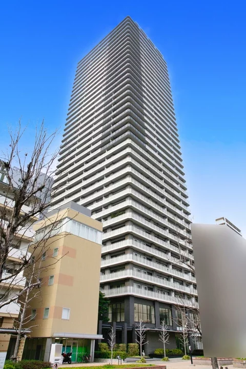 ルネッサなんばタワー