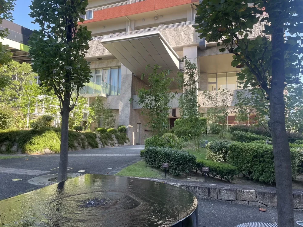 プラネ・ルネ スプリングスタワー大阪　外観