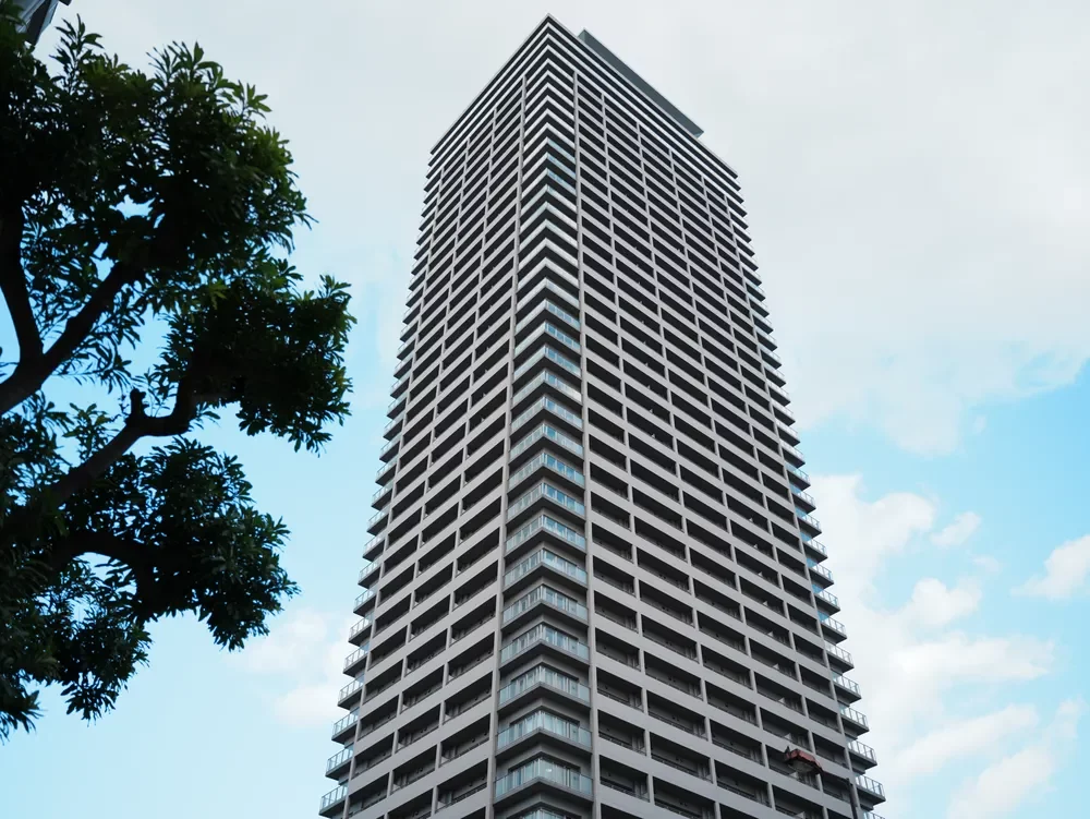 ウェリス上本町ローレルタワー