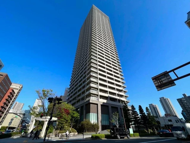 ウェリス上本町ローレルタワー 外観