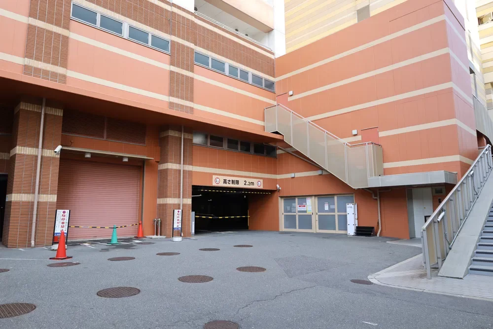 ザ・なんばタワーレジデンスインなんばパークス 駐車場