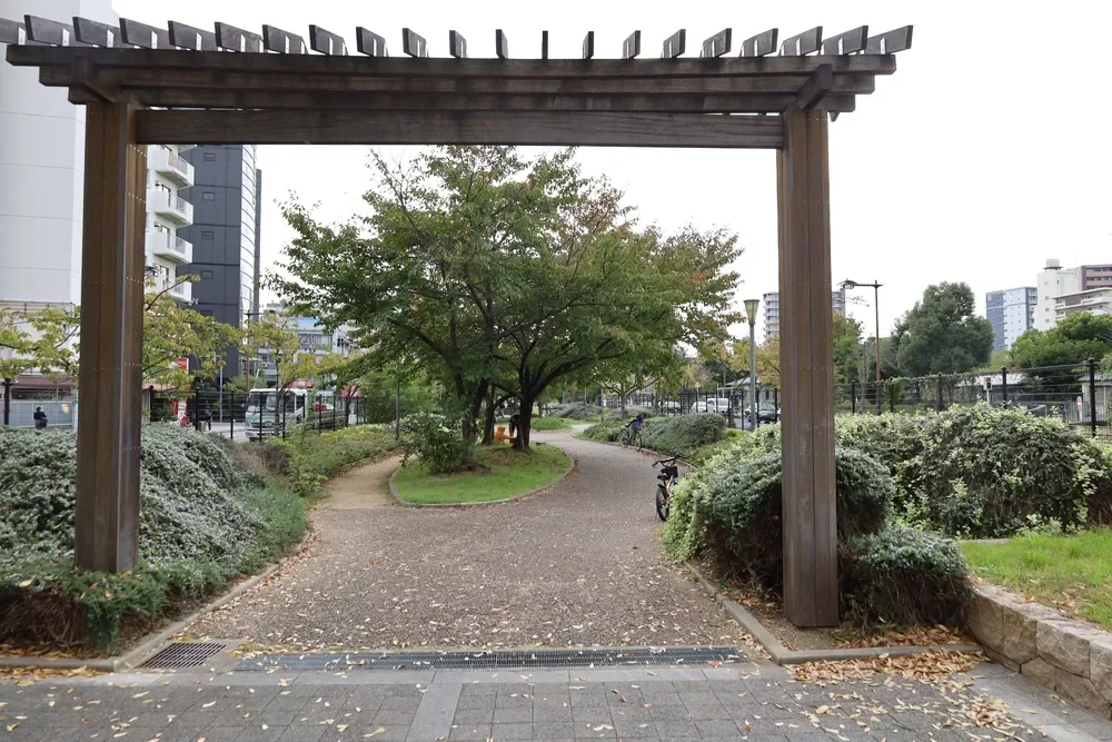 難波塩草敷津公園