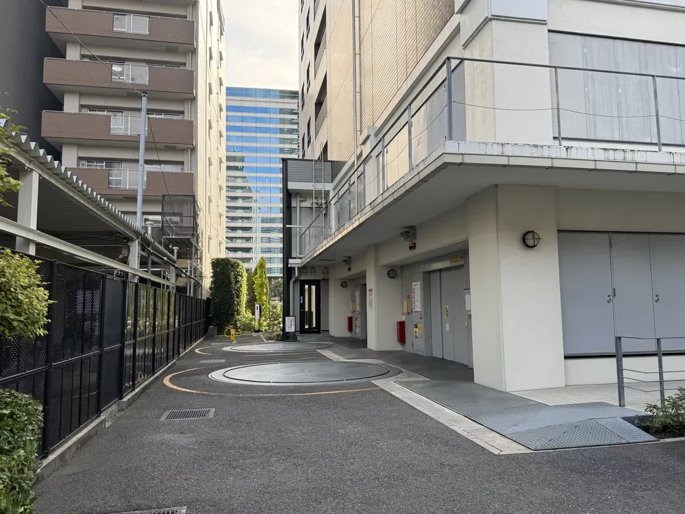 パークタワー大阪中之島フロント 駐車場