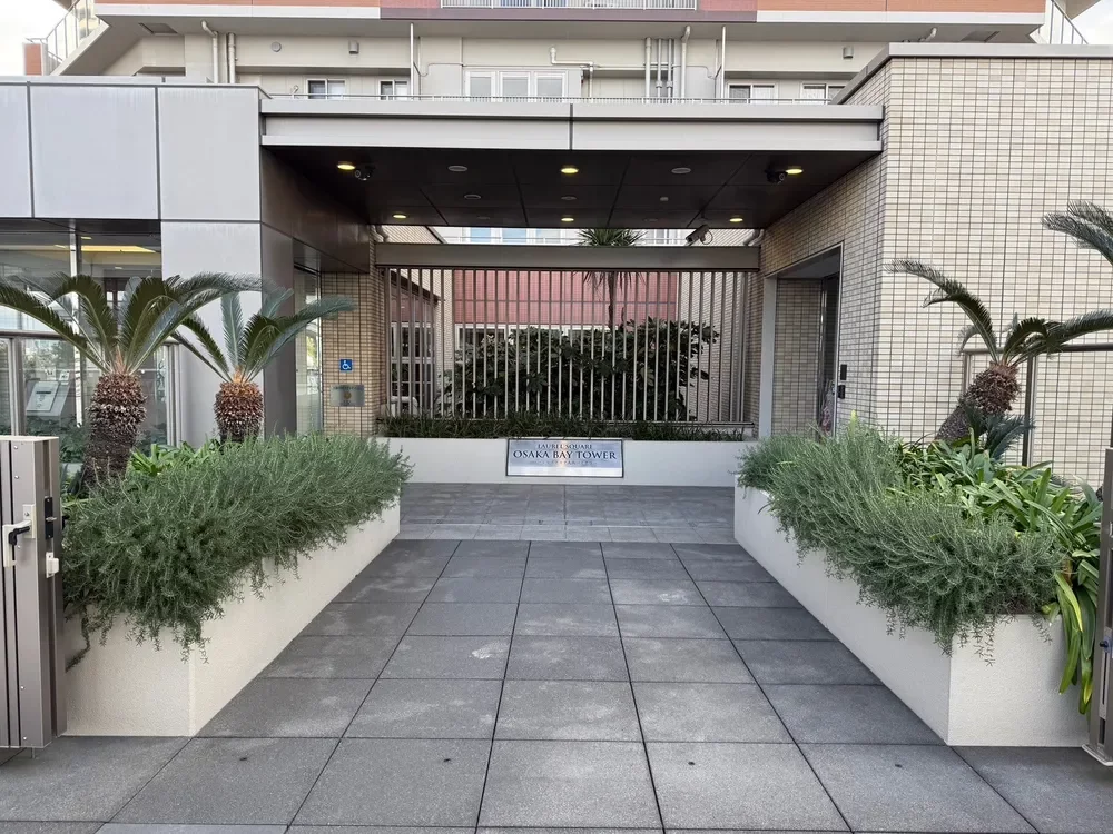 ローレルスクエア大阪ベイタワー エントランス