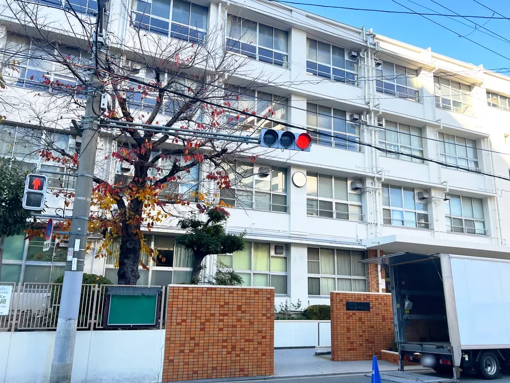 大阪市立八坂中学校