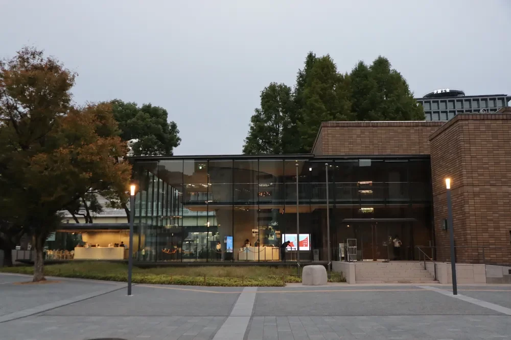 東洋陶磁美術館