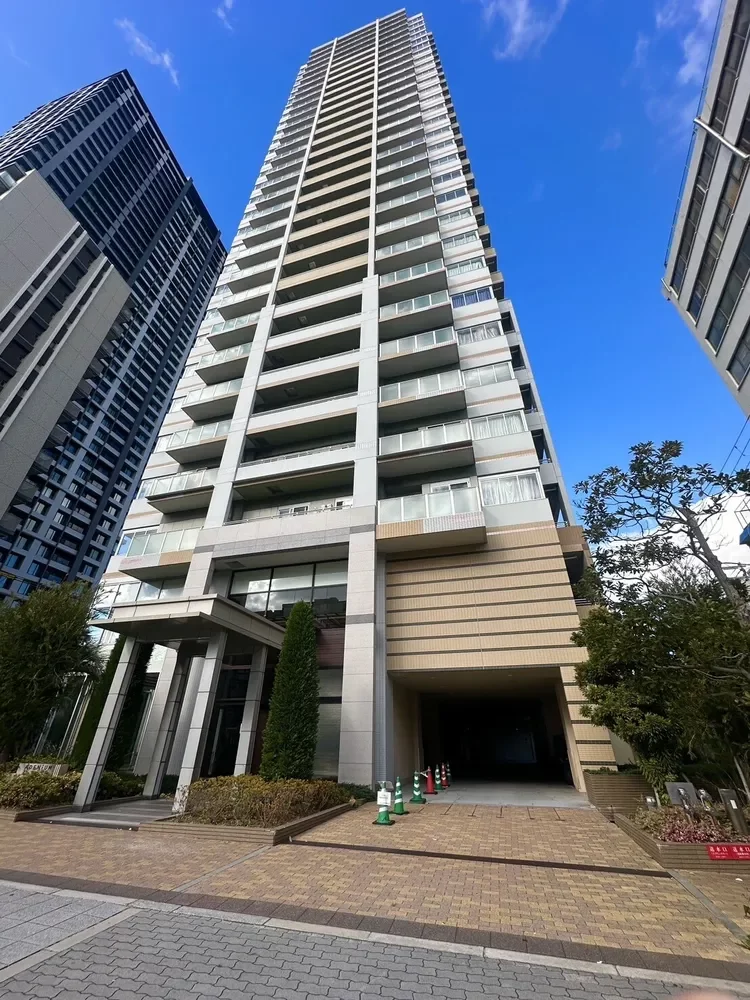 アデニウムタワー梅田イーストスクエア 外観