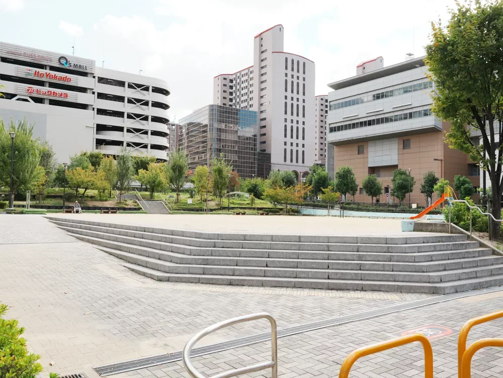 金塚ふれあい中央公園