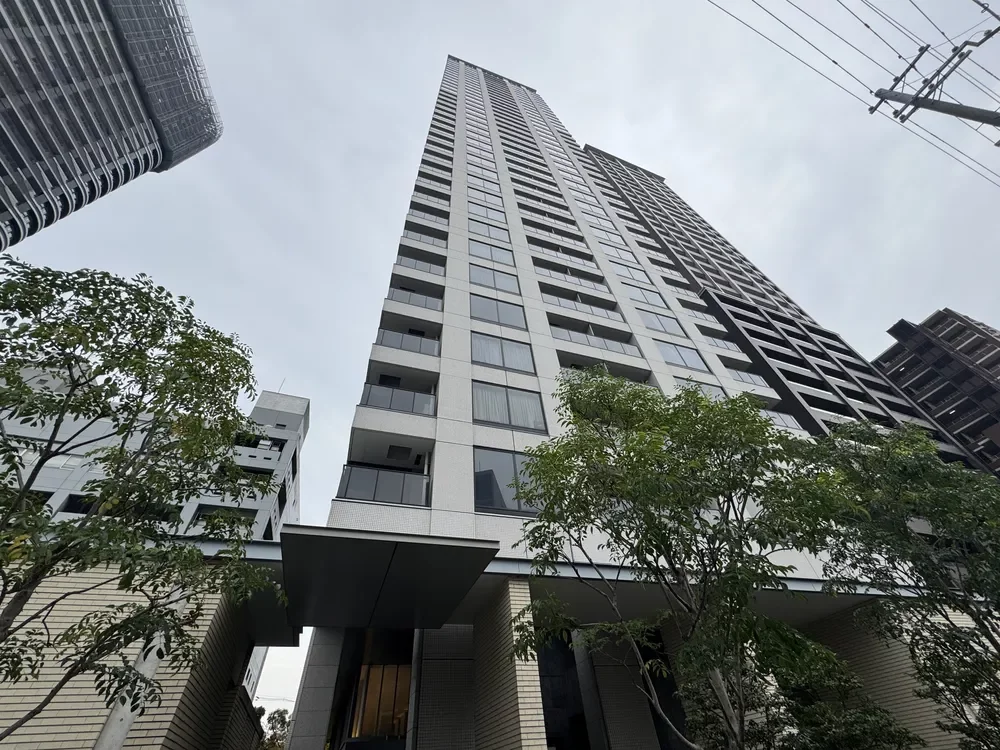 クレヴィアタワー中之島 外観