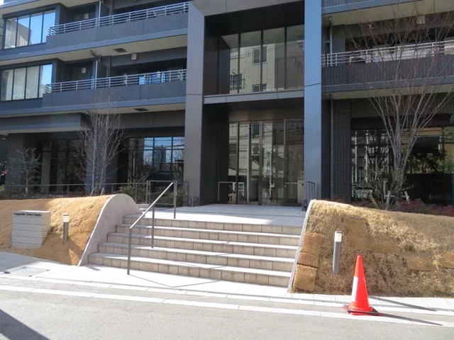 ロジュマンタワー梅田 アプローチ