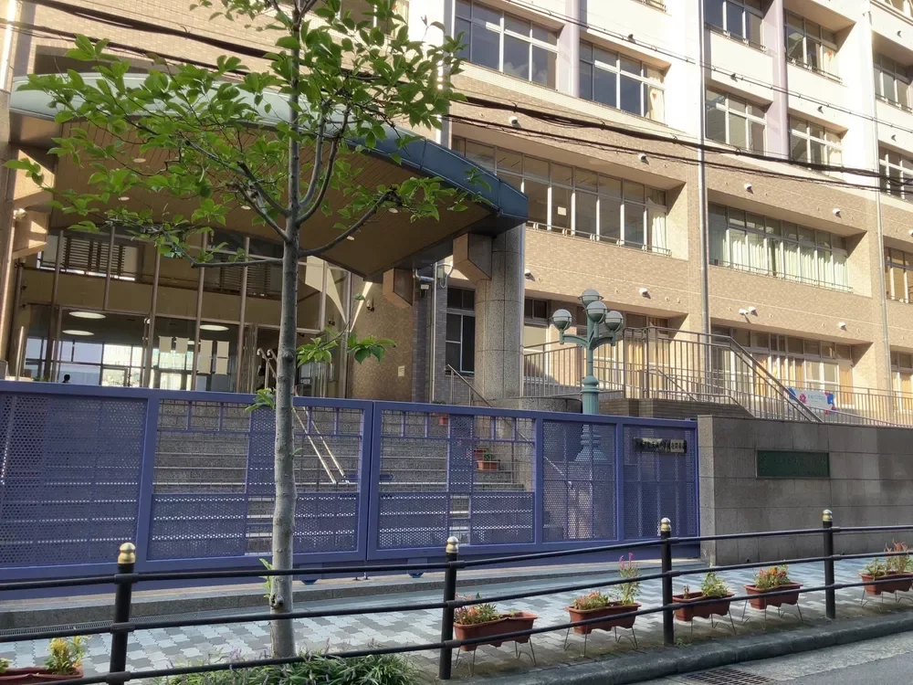 大阪市立天満中学校