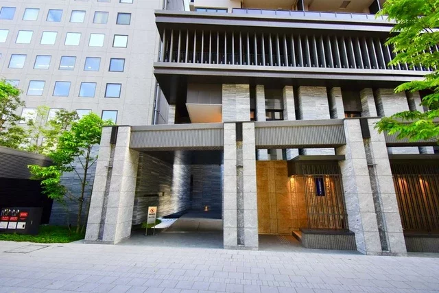 北浜ミッドタワー エントランス