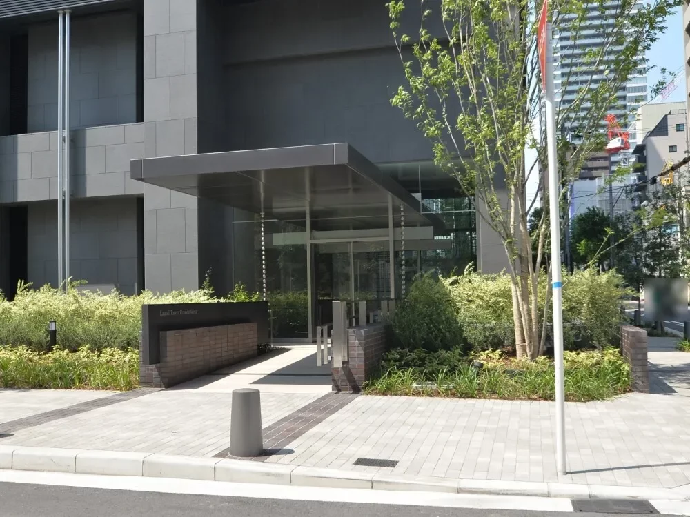 ローレルタワー梅田ウエスト エントランス