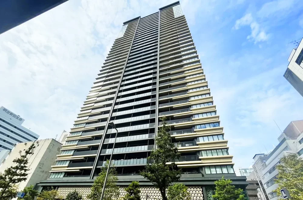 MJR堺筋本町タワー外観