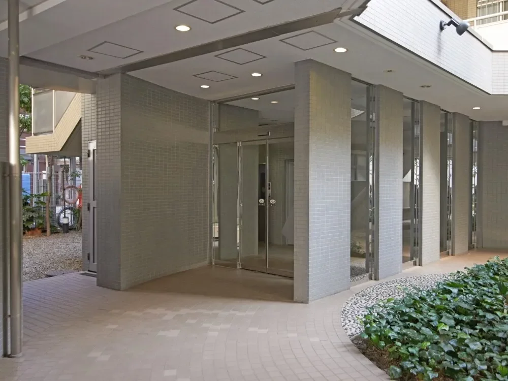 東急ドエルアルス本郷南 エントランス