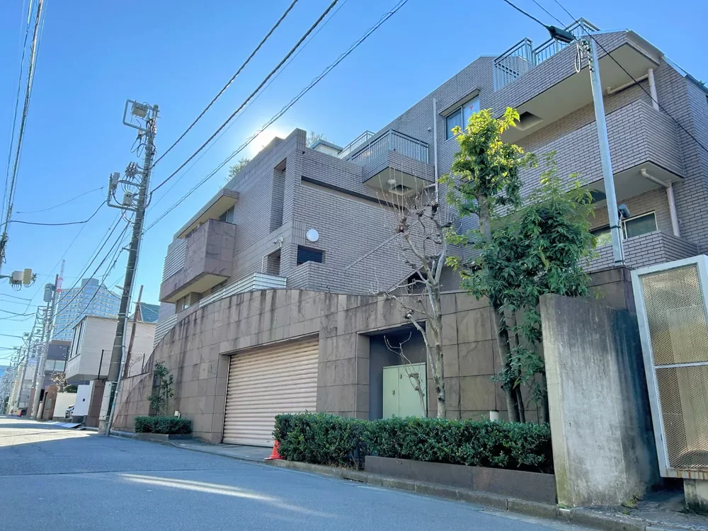 ロワヴェール表参道 外観