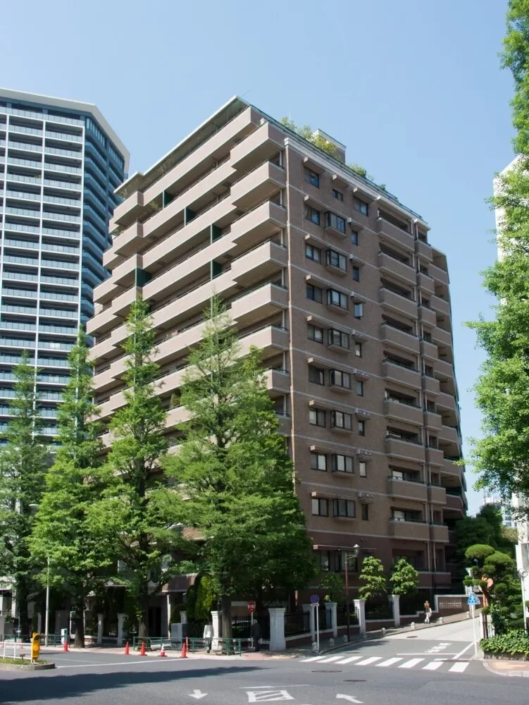 ファミールコート白金タワーズ