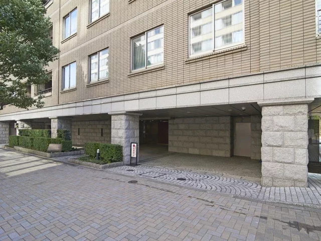 ハイレーゼ六本木アプローチ