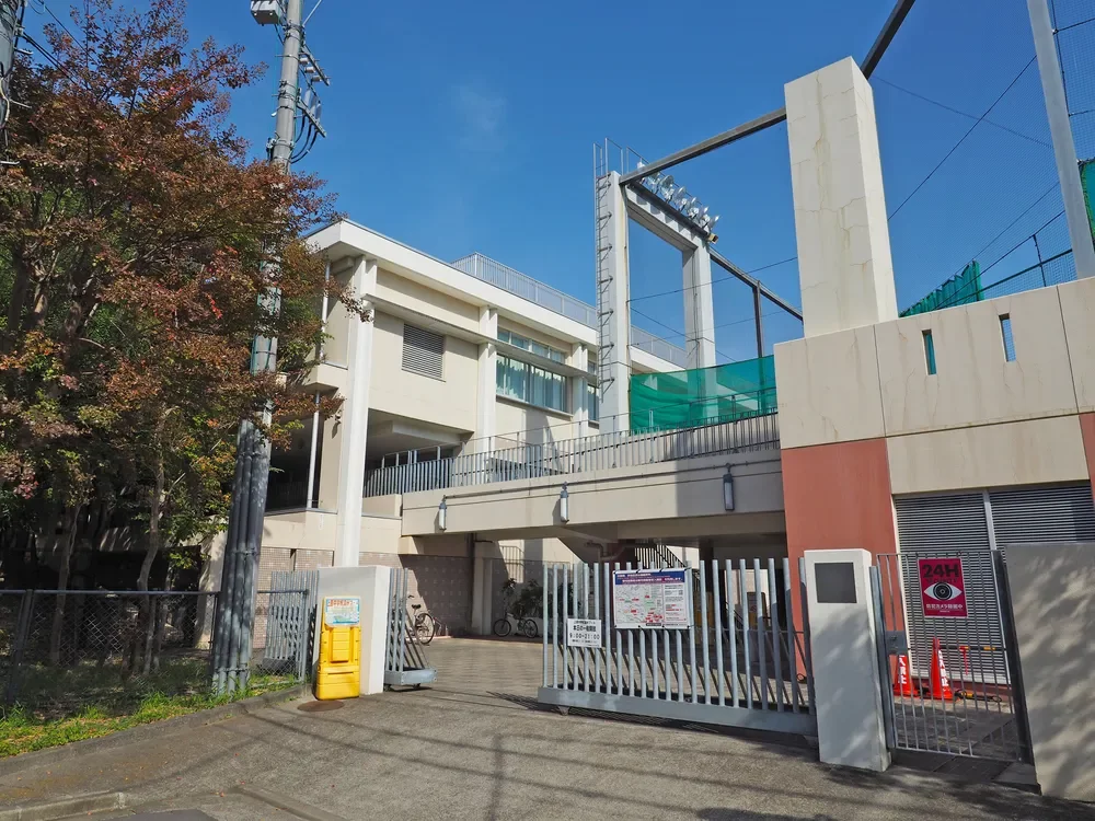 渋谷区立上原中学校