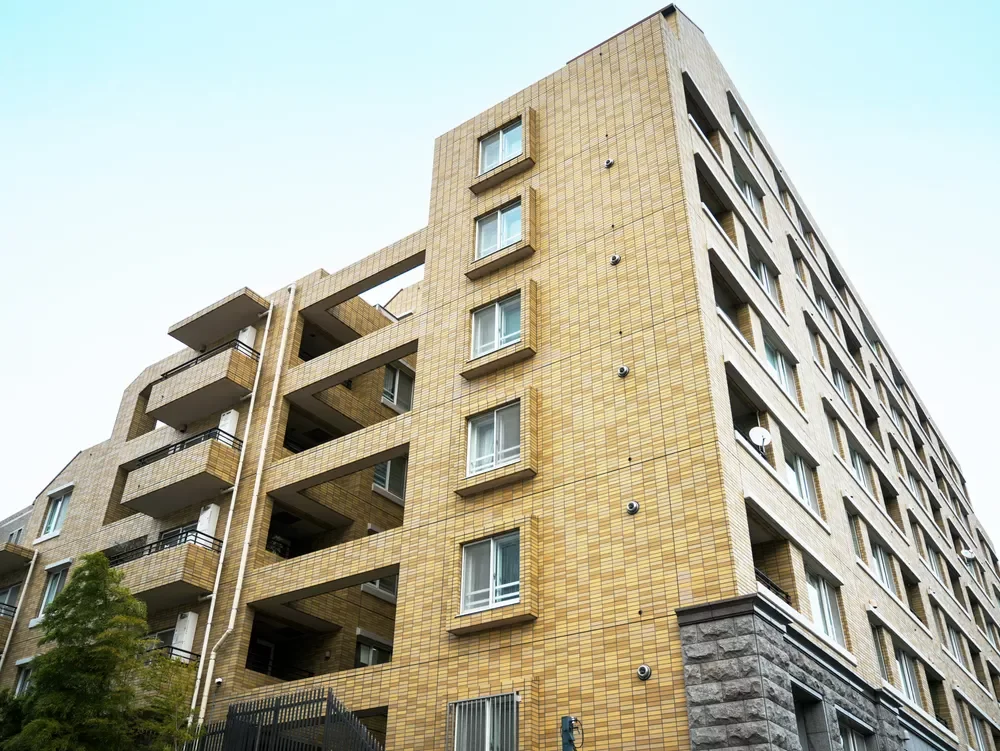 レジオン白金クロスヒルトップコート 外観