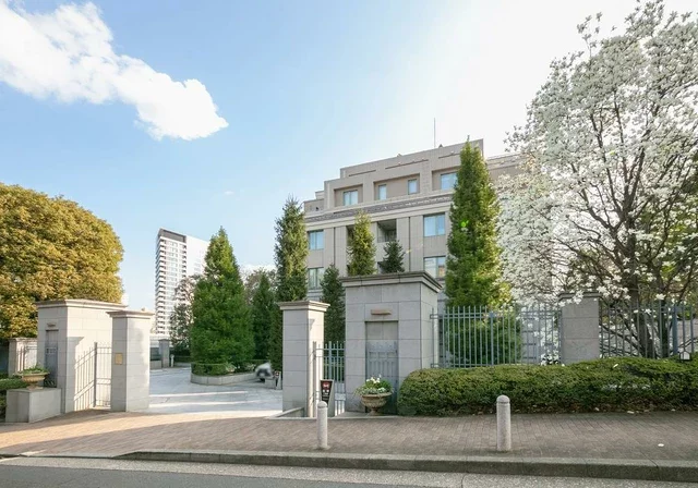 麻布霞町パークマンション外観