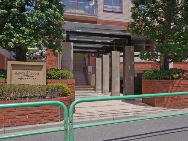 一番町マナーハウス エントランス