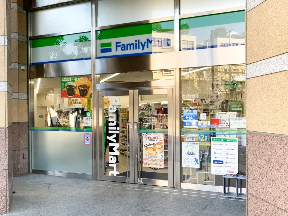 ファミリーマート オーバルコート大崎店
