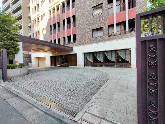 フォーシーズンズグランデ一番町 アプローチ