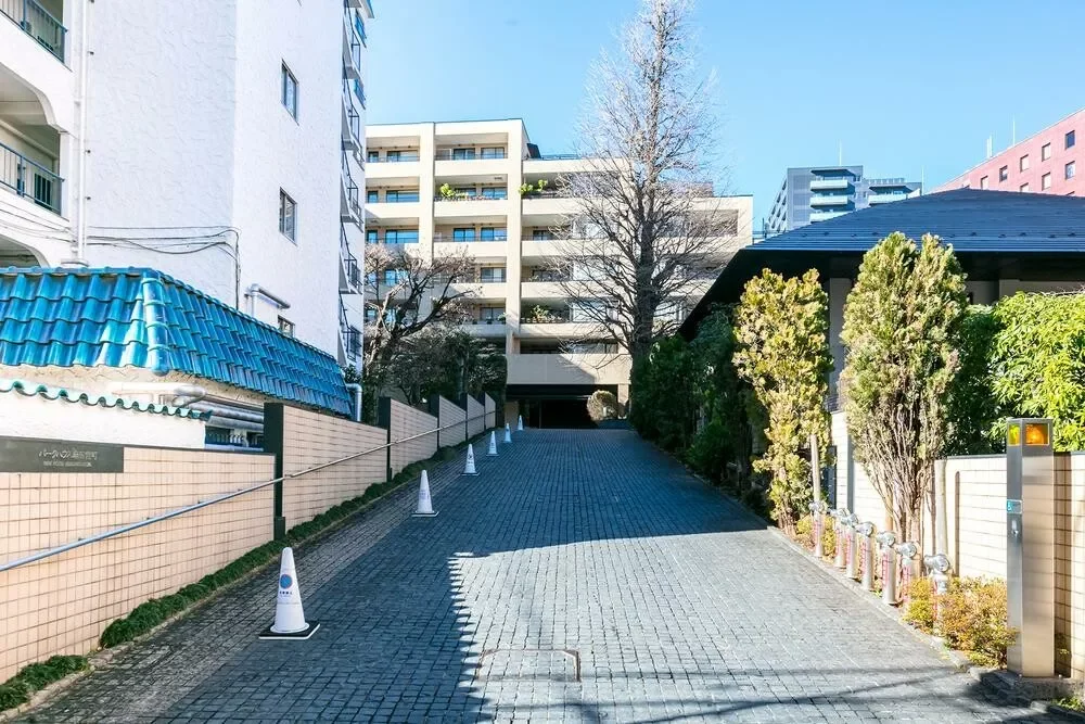 パークハウス麻布霞町　アプローチ