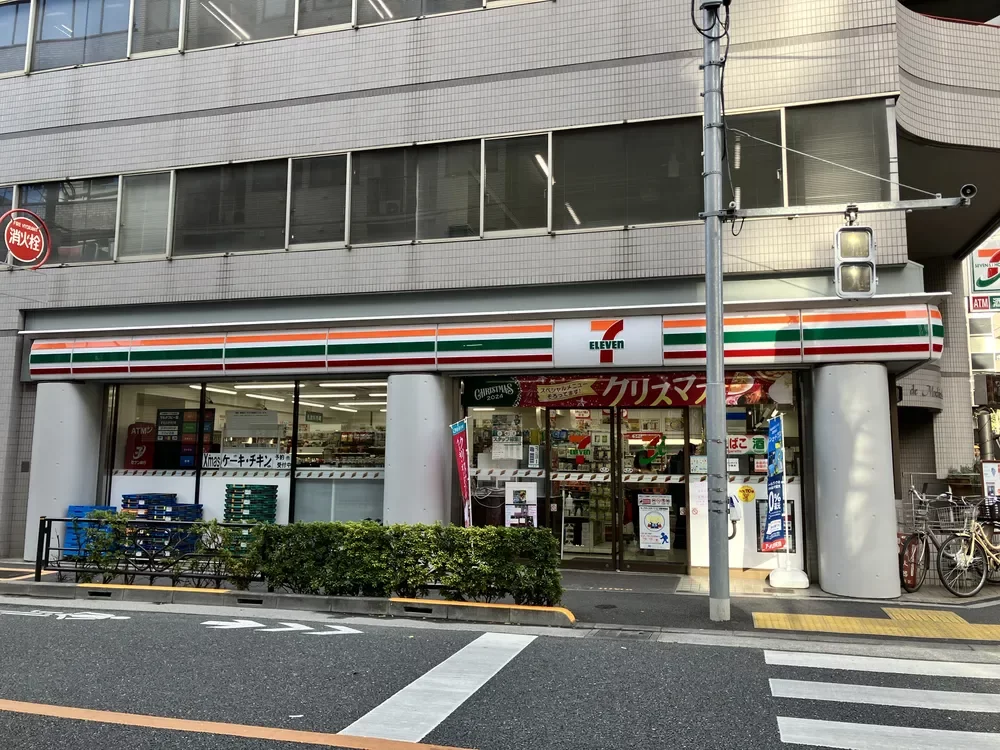 セブンイレブン本郷店