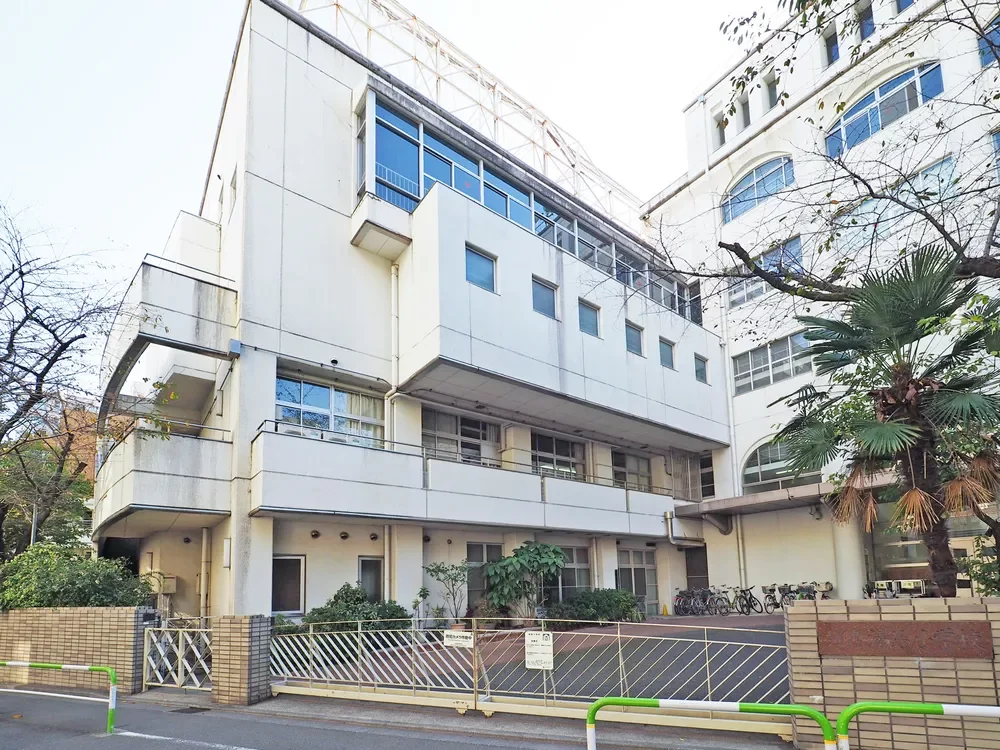 文京区立湯島小学校