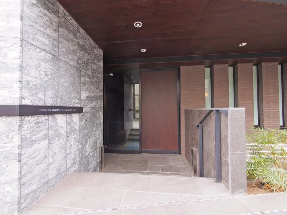 グランスイート千代田麹町 エントランス