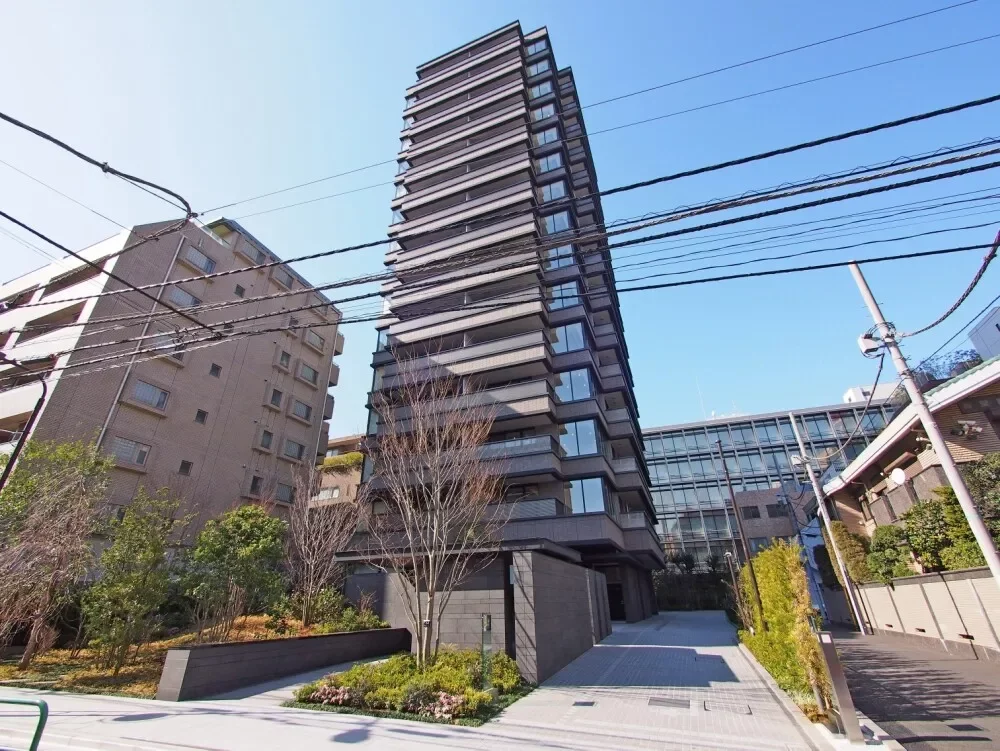 ブランズ六番町