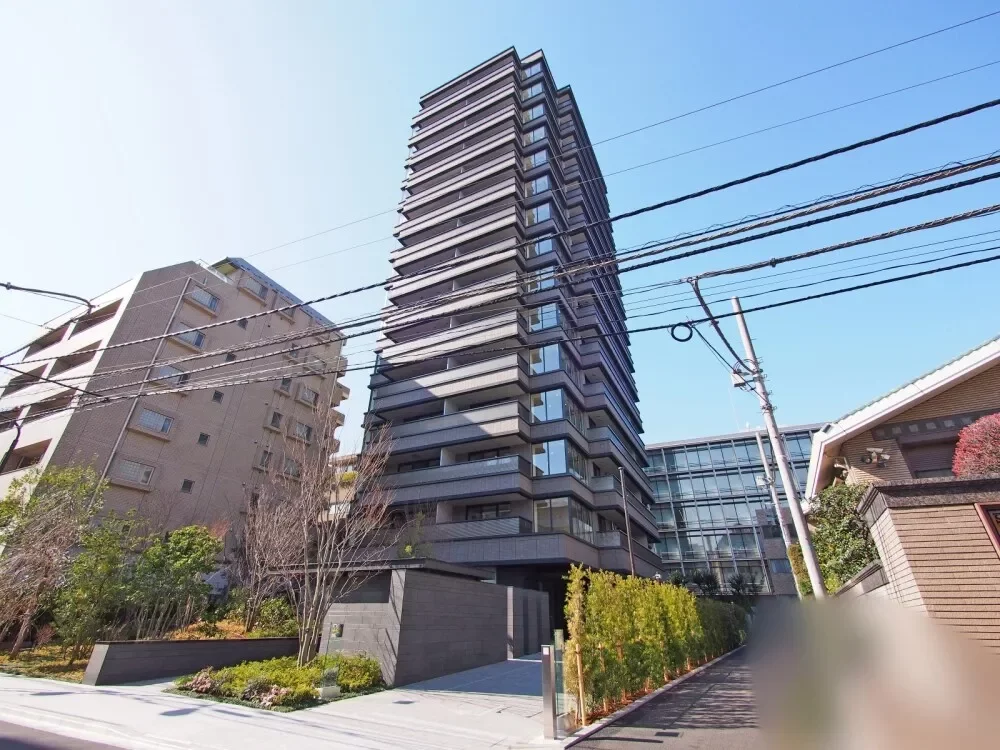 ブランズ六番町 外観