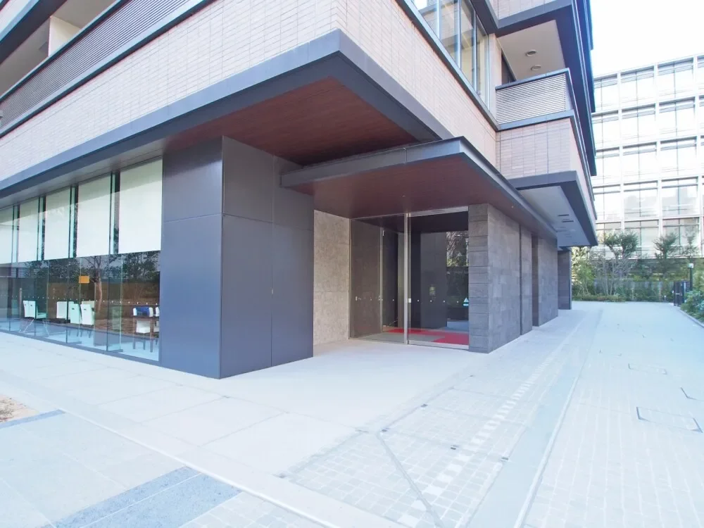 ブランズ六番町 エントランス