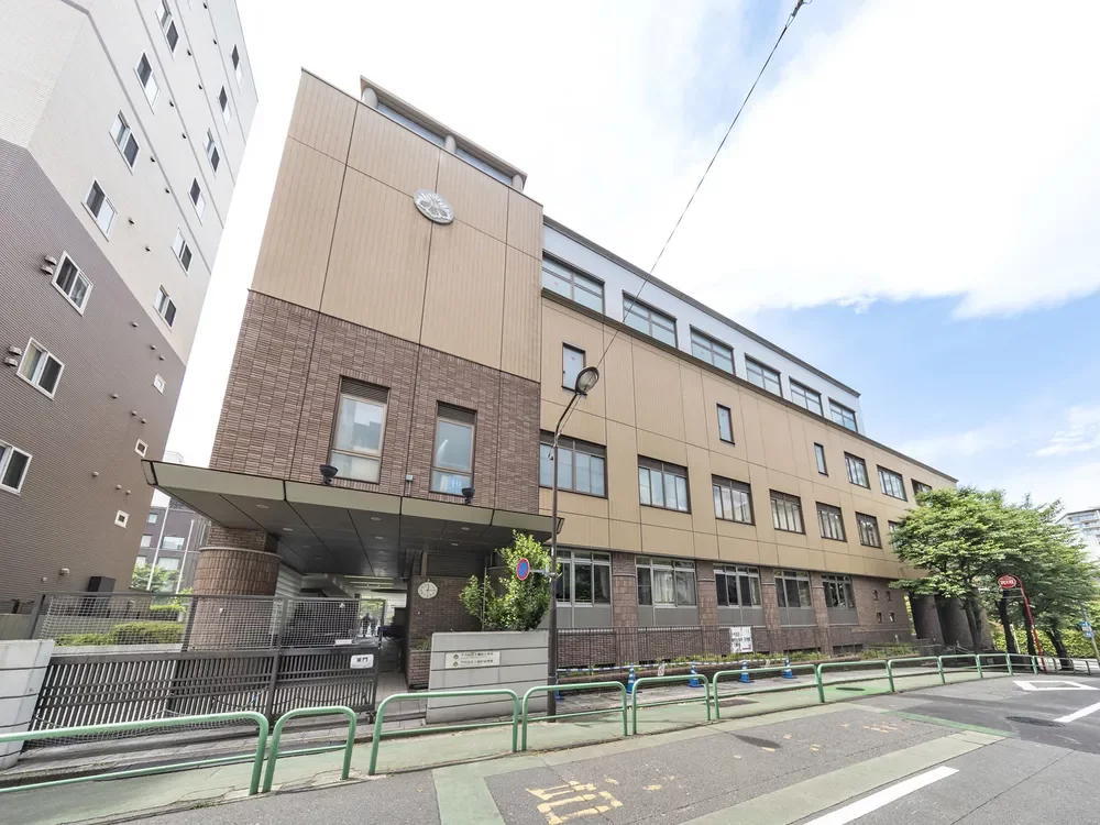 千代田区立麹町小学校