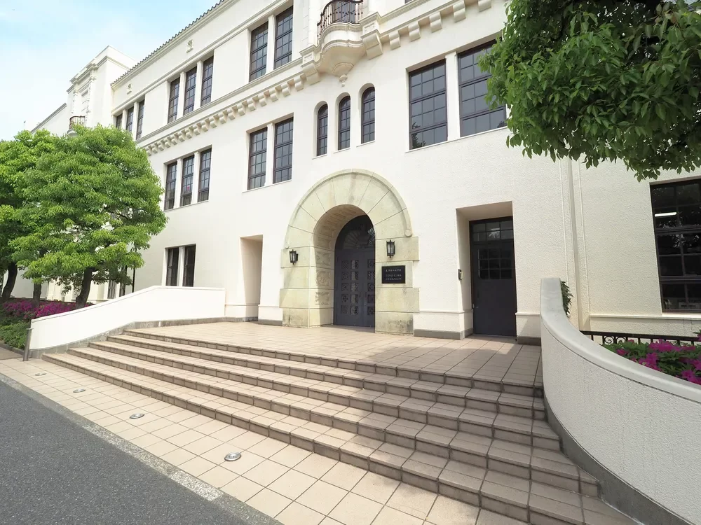 東洋英和女学院中学部・高等部