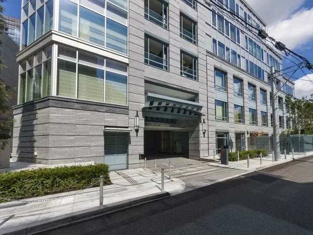 ブランズ六本木ザレジデンス アプローチ