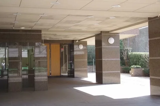 ローレルコート三番町 エントランス