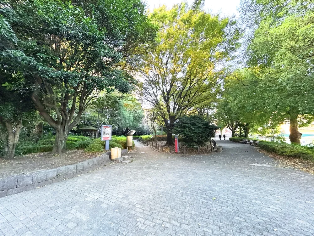 目黒区民センター公園