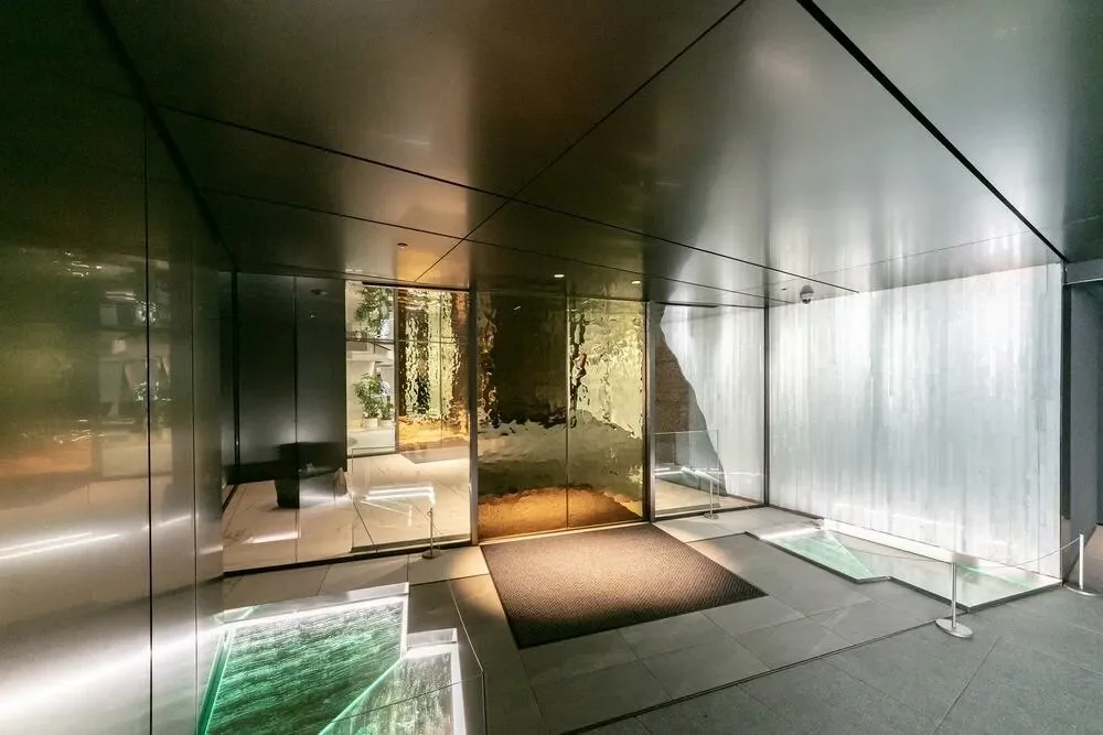 プラウド恵比寿ヒルサイドガーデン エントランス