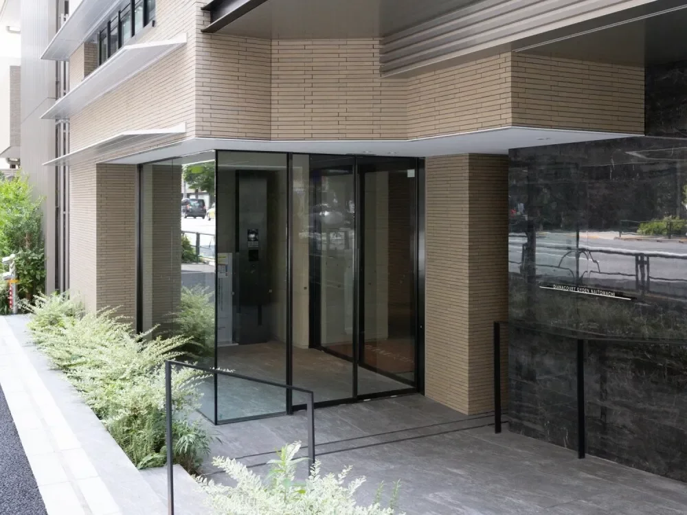 ディアナコート御苑内藤町 エントランス