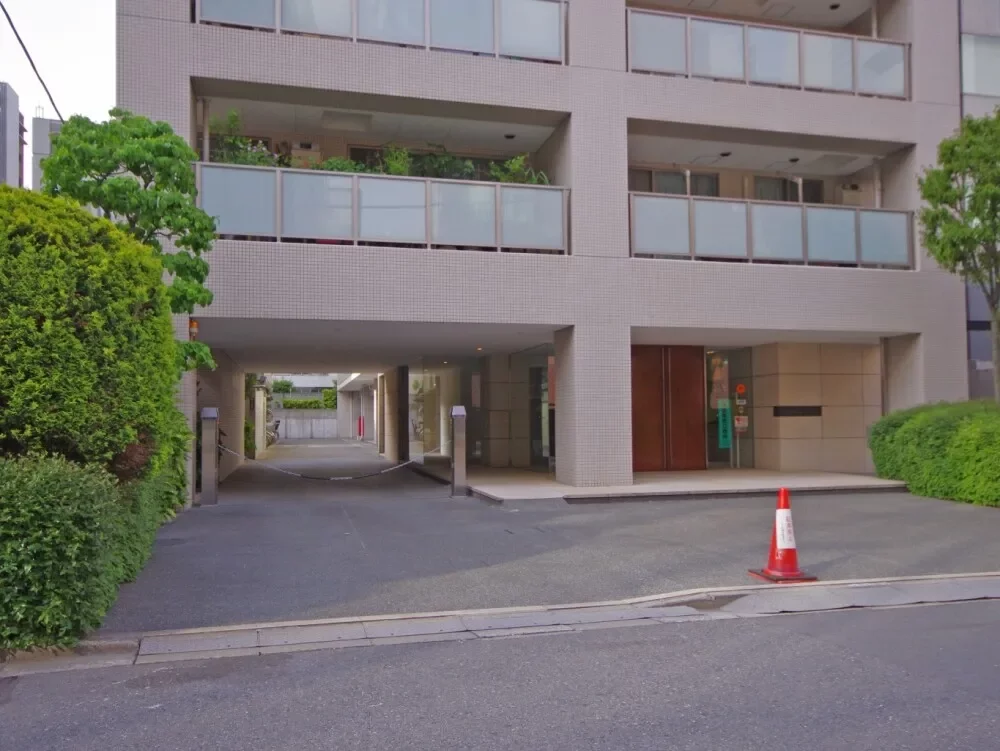 イトーピア四番町  アプローチ