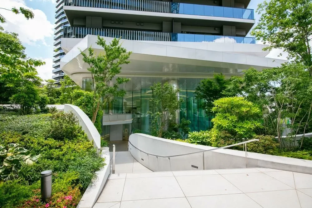 ザコート神宮外苑 アプローチ