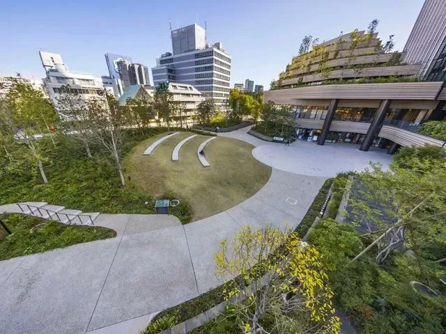 ザ・レジデンス四谷 コモレビの広場