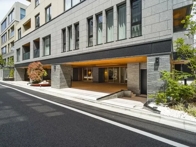 ザ・サンメゾン白金台 エントランス