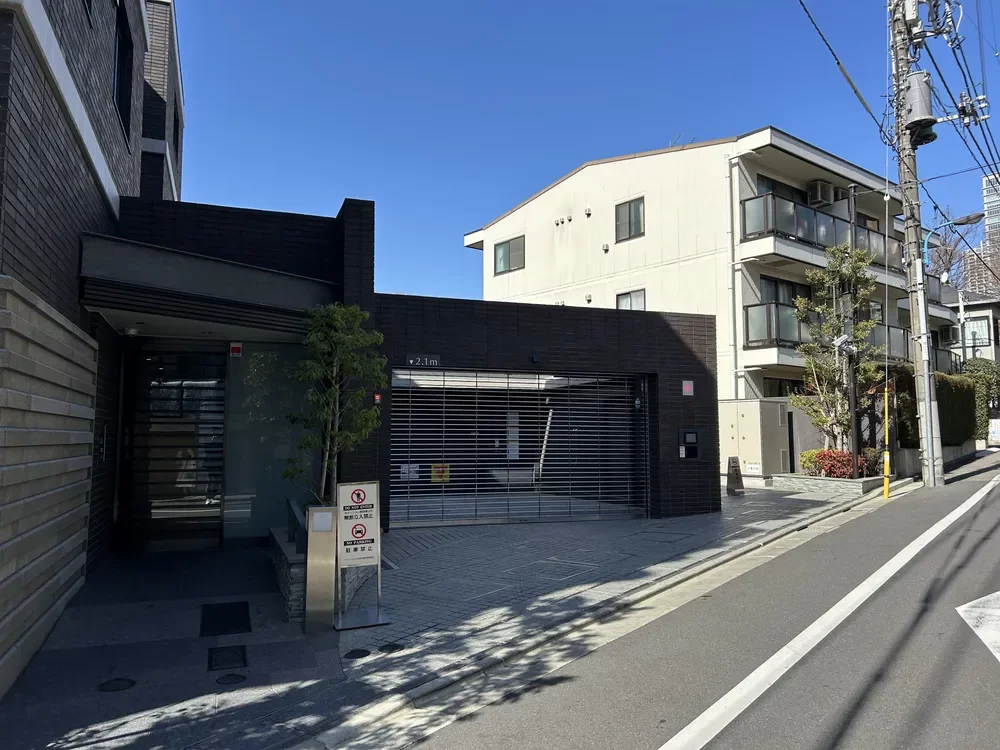ザ・パークハウス御苑内藤町 駐車場