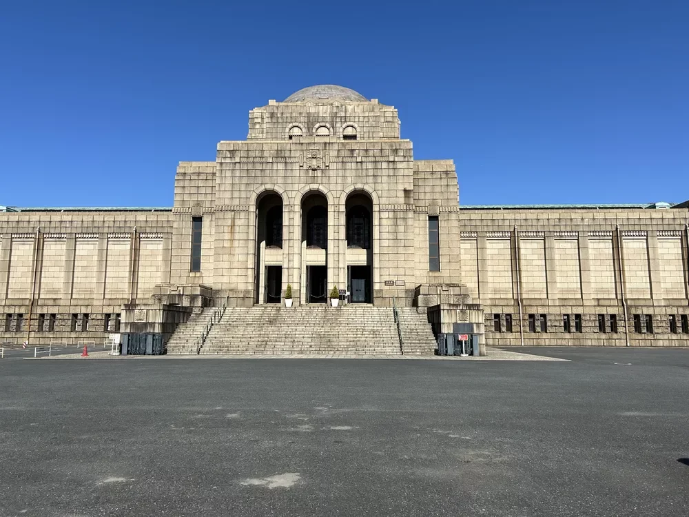 聖徳記念絵画館